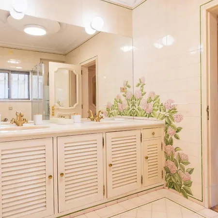 184 - Ocean Views Golf *