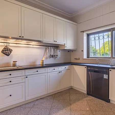 184 - Ocean Views Golf Кашкайш