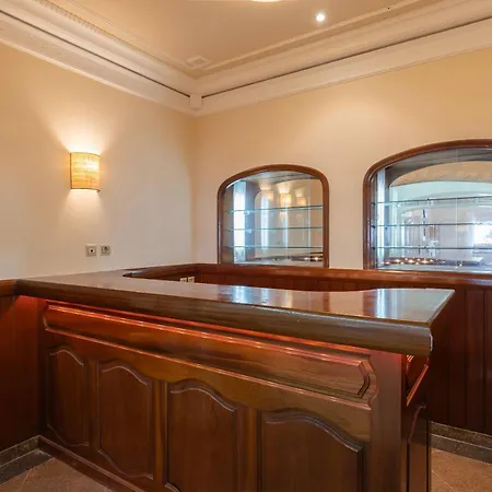 184 - Ocean Views Golf Вилла